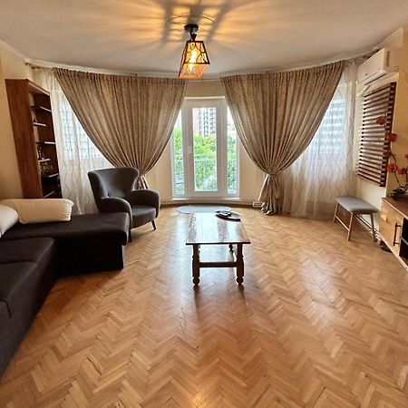 בוקרשט Apartment Palace Of Parliament מראה חיצוני תמונה