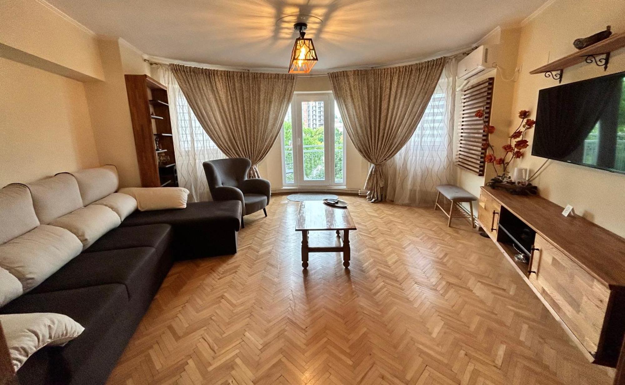 בוקרשט Apartment Palace Of Parliament מראה חיצוני תמונה