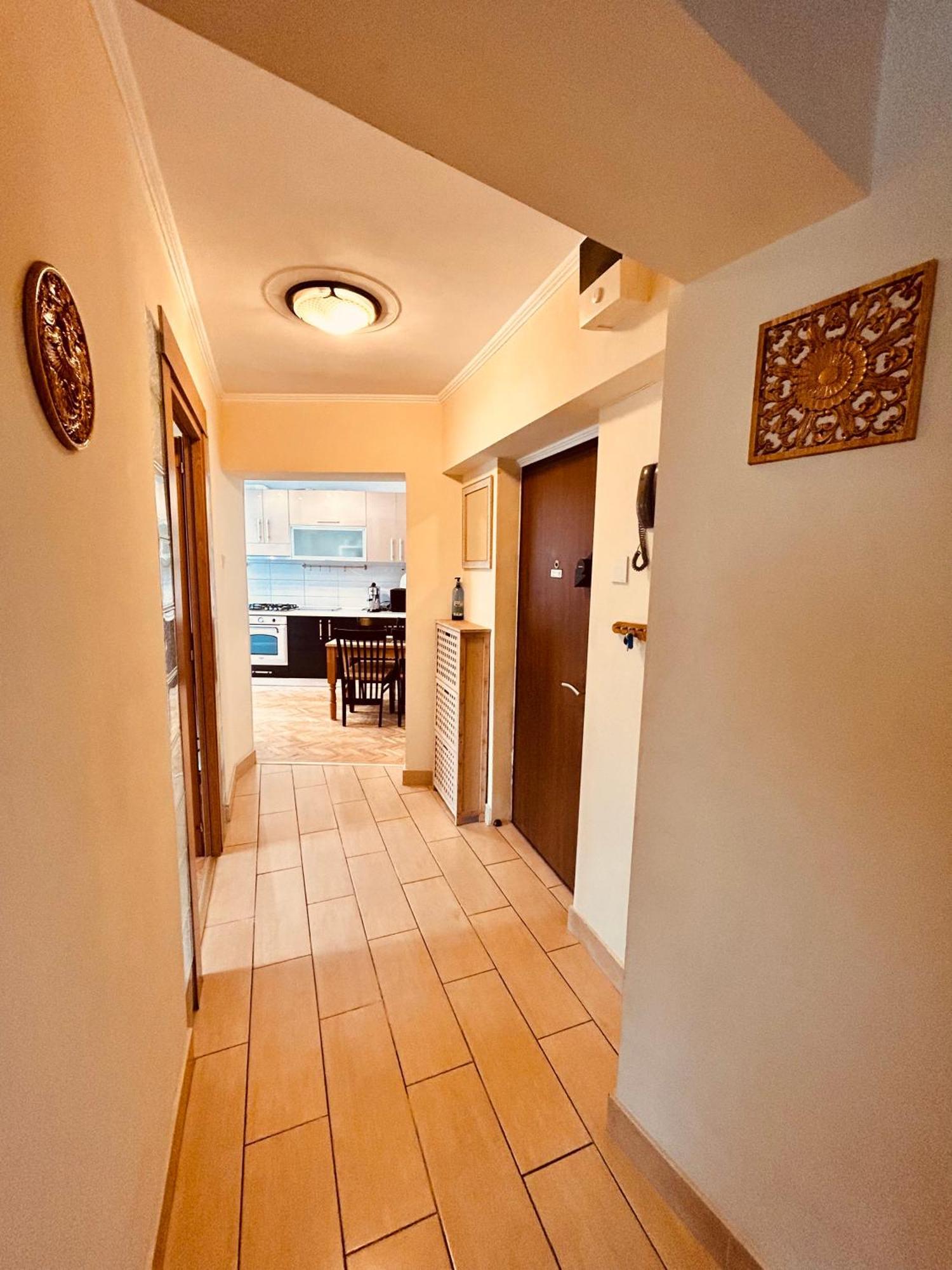 בוקרשט Apartment Palace Of Parliament מראה חיצוני תמונה